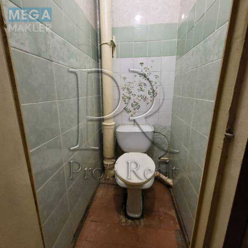 Продаж 3 кімнатної квартири (82/42/7), 5 пов. 10 пов. будинку, <a class="location-link" href="/kiev/" title="Недвижимость Київ">Київ</a>, <a class="location-link" href="/kiev/svyatoshinskij/" title="Недвижимость Святошинський район">Святошинський р-н</a>, Чорнобильська вулиця, 18 (изображение 8)