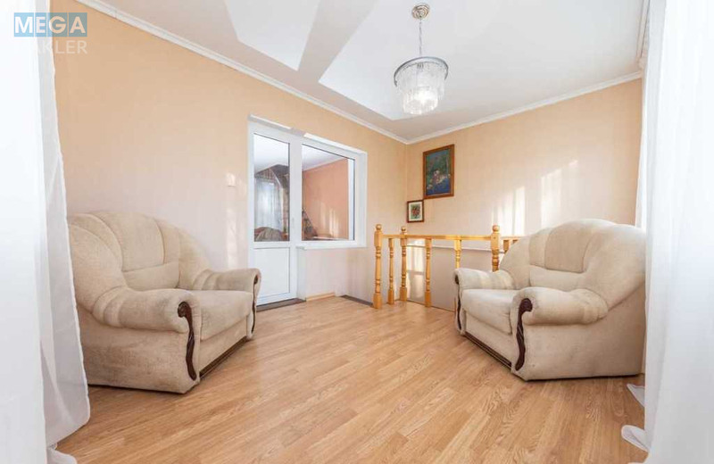 Оренда дома, <a class="location-link" href="/kiev/" title="Недвижимость Київ">Київ</a>, <a class="location-link" href="/kiev/darnickij/" title="Недвижимость Дарницький район">Дарницький р-н</a>, Центральна вул. (изображение 8)