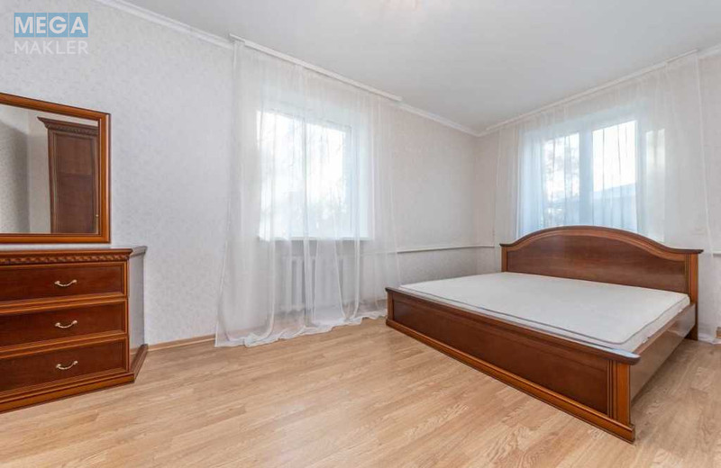 Оренда дома, <a class="location-link" href="/kiev/" title="Недвижимость Київ">Київ</a>, <a class="location-link" href="/kiev/darnickij/" title="Недвижимость Дарницький район">Дарницький р-н</a>, Центральна вул. (изображение 11)