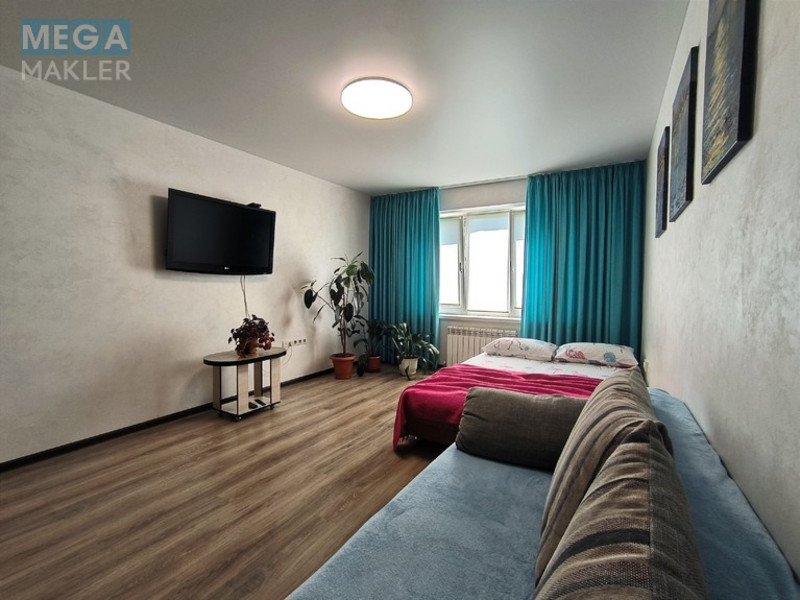 Оренда 3 кімнатної квартири, люкс, <a class="location-link" href="/dnepropetrovsk/" title="Недвижимость Дніпра">Дніпро</a>, <a class="location-link" href="/dnepropetrovsk/babushkinskij/" title="Недвижимость Бабушкінський район">Бабушкінський р-н</a>, Тополь -1, дом 15, Эпицентр (изображение 5)