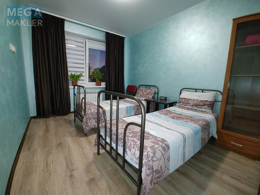 Оренда 3 кімнатної квартири, люкс, <a class="location-link" href="/dnepropetrovsk/" title="Недвижимость Дніпра">Дніпро</a>, <a class="location-link" href="/dnepropetrovsk/babushkinskij/" title="Недвижимость Бабушкінський район">Бабушкінський р-н</a>, Тополь -1, дом 15, Эпицентр (изображение 15)