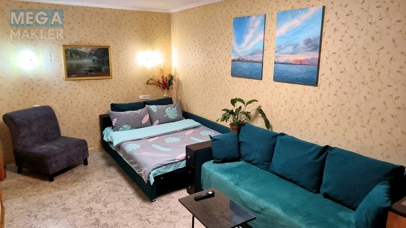 Оренда 2 кімнатної квартири, люкс, <a class="location-link" href="/dnepropetrovsk/" title="Недвижимость Дніпра">Дніпро</a>, <a class="location-link" href="/dnepropetrovsk/amur-nizhnedneprovskij/" title="Недвижимость Амур-Нижньодніпровський район">Амур-Нижньодніпровський р-н</a>, Маршала Малиновского, 34 ( <img src="https://megamakler.com.ua/metro/ff0000.gif" alt="" class="metro" /> м. Вокзальная, 15 ) (изображение 2)