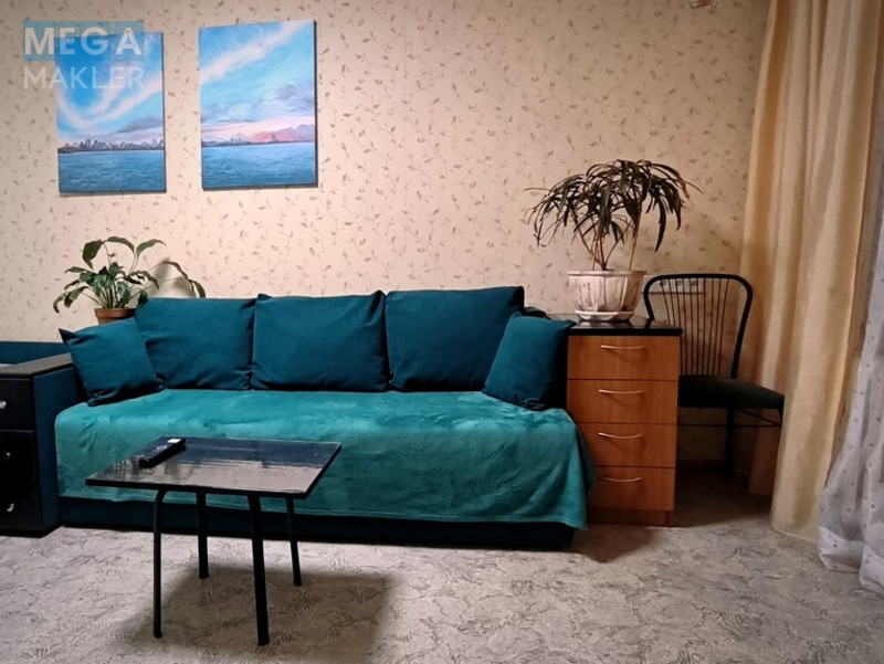 Оренда 2 кімнатної квартири, люкс, <a class="location-link" href="/dnepropetrovsk/" title="Недвижимость Дніпра">Дніпро</a>, <a class="location-link" href="/dnepropetrovsk/amur-nizhnedneprovskij/" title="Недвижимость Амур-Нижньодніпровський район">Амур-Нижньодніпровський р-н</a>, Маршала Малиновского, 34 ( <img src="https://megamakler.com.ua/metro/ff0000.gif" alt="" class="metro" /> м. Вокзальная, 15 ) (изображение 7)