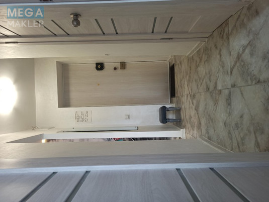 Оренда 1 кімнатної квартири, люкс, <a class="location-link" href="/dnepropetrovsk/" title="Недвижимость Дніпра">Дніпро</a>, <a class="location-link" href="/dnepropetrovsk/amur-nizhnedneprovskij/" title="Недвижимость Амур-Нижньодніпровський район">Амур-Нижньодніпровський р-н</a>, Маршала Малиновского, 18 ( <img src="https://megamakler.com.ua/metro/ff0000.gif" alt="" class="metro" /> м. Вокзальная, 15 ) (изображение 11)