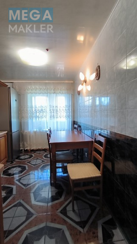 Оренда 4 кімнатні квартири, люкс, <a class="location-link" href="/dnepropetrovsk/" title="Недвижимость Дніпра">Дніпро</a>, <a class="location-link" href="/dnepropetrovsk/industrialnyj/" title="Недвижимость Індустріальний район">Індустріальний р-н</a>, Квітки Цісик, 2, Косіора ( <img src="https://megamakler.com.ua/metro/ff0000.gif" alt="" class="metro" /> м. Вокзальная, 15 мин ) (изображение 3)