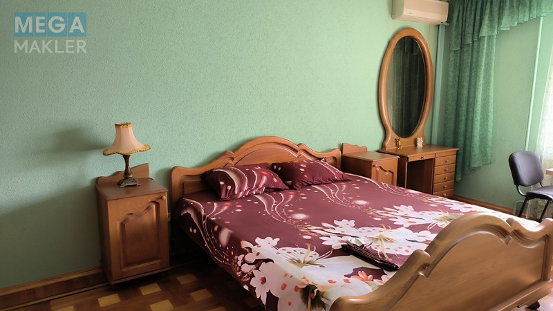 Оренда 4 кімнатні квартири, люкс, <a class="location-link" href="/dnepropetrovsk/" title="Недвижимость Дніпра">Дніпро</a>, <a class="location-link" href="/dnepropetrovsk/industrialnyj/" title="Недвижимость Індустріальний район">Індустріальний р-н</a>, Квітки Цісик, 2, Косіора ( <img src="https://megamakler.com.ua/metro/ff0000.gif" alt="" class="metro" /> м. Вокзальная, 15 мин ) (изображение 5)