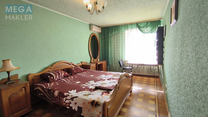 Оренда 4 кімнатні квартири, люкс, <a class="location-link" href="/dnepropetrovsk/" title="Недвижимость Дніпра">Дніпро</a>, <a class="location-link" href="/dnepropetrovsk/industrialnyj/" title="Недвижимость Індустріальний район">Індустріальний р-н</a>, Квітки Цісик, 2, Косіора ( <img src="https://megamakler.com.ua/metro/ff0000.gif" alt="" class="metro" /> м. Вокзальная, 15 мин ) (изображение 7)