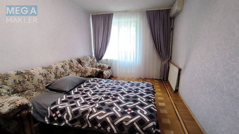 Оренда 4 кімнатні квартири, люкс, <a class="location-link" href="/dnepropetrovsk/" title="Недвижимость Дніпра">Дніпро</a>, <a class="location-link" href="/dnepropetrovsk/industrialnyj/" title="Недвижимость Індустріальний район">Індустріальний р-н</a>, Квітки Цісик, 2, Косіора ( <img src="https://megamakler.com.ua/metro/ff0000.gif" alt="" class="metro" /> м. Вокзальная, 15 мин ) (изображение 8)