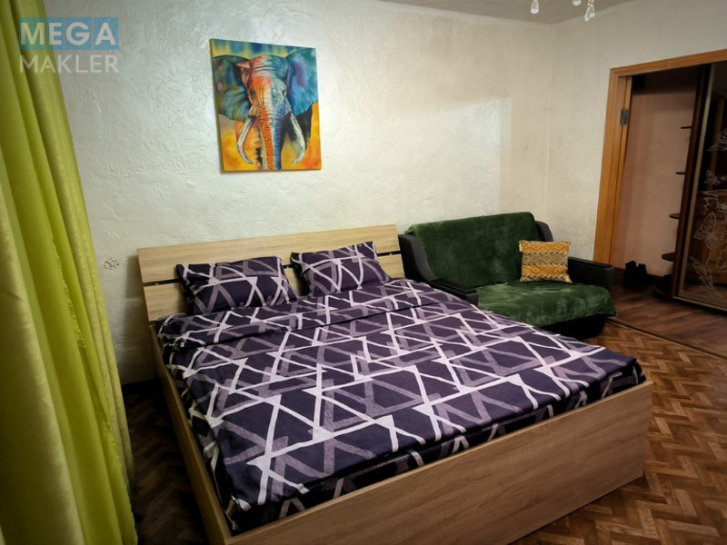 Оренда 3 кімнатної квартири, стандарт, <a class="location-link" href="/dnepropetrovsk/" title="Недвижимость Дніпра">Дніпро</a>, <a class="location-link" href="/dnepropetrovsk/industrialnyj/" title="Недвижимость Індустріальний район">Індустріальний р-н</a>, Калинова 47 ( <img src="https://megamakler.com.ua/metro/ff0000.gif" alt="" class="metro" /> м. Вокзальная, 15 ) (изображение 2)