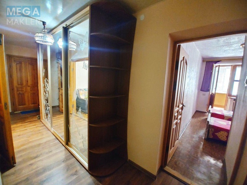 Оренда 3 кімнатної квартири, стандарт, <a class="location-link" href="/dnepropetrovsk/" title="Недвижимость Дніпра">Дніпро</a>, <a class="location-link" href="/dnepropetrovsk/industrialnyj/" title="Недвижимость Індустріальний район">Індустріальний р-н</a>, Калинова 47 ( <img src="https://megamakler.com.ua/metro/ff0000.gif" alt="" class="metro" /> м. Вокзальная, 15 ) (изображение 11)