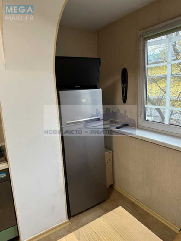 Продаж 1 кімнатної квартири (33/15/8), 3 пов. 9 пов. будинку, <a class="location-link" href="/kiev/" title="Недвижимость Київ">Київ</a>, <a class="location-link" href="/kiev/obolonskij/" title="Недвижимость Оболонський район">Оболонський р-н</a>, Оболонский просп., 16 (изображение 5)