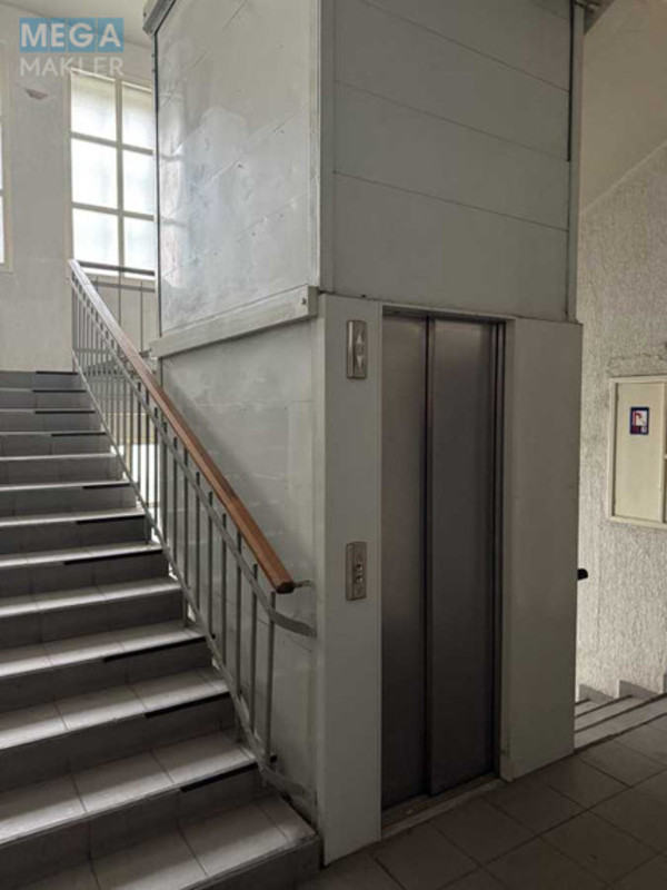 Продаж окремої будівлі/побудови, 2&nbsp;430&nbsp;кв.м, <a class="location-link" href="/kiev/" title="Недвижимость Київ">Київ</a>, <a class="location-link" href="/kiev/shevchenkovskij/" title="Недвижимость Шевченківський район">Шевченківський р-н</a>, Богдана Хмельницького вул., 38 (изображение 7)