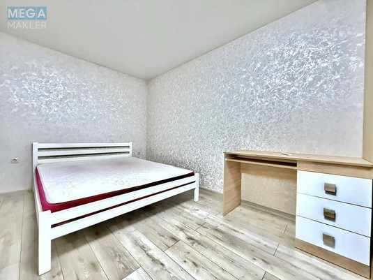 Продаж 1 кімнатної квартири (35/18/6), 7 пов. 9 пов. будинку, <a class="location-link" href="/kiev/" title="Недвижимость Київ">Київ</a>, <a class="location-link" href="/kiev/dneprovskij/" title="Недвижимость Дніпровський район">Дніпровський р-н</a>, Радужная ул., 13В (изображение 6)