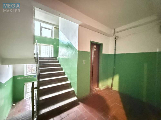 Продаж 1 кімнатної квартири (35/18/6), 7 пов. 9 пов. будинку, <a class="location-link" href="/kiev/" title="Недвижимость Київ">Київ</a>, <a class="location-link" href="/kiev/dneprovskij/" title="Недвижимость Дніпровський район">Дніпровський р-н</a>, Радужная ул., 13В (изображение 21)