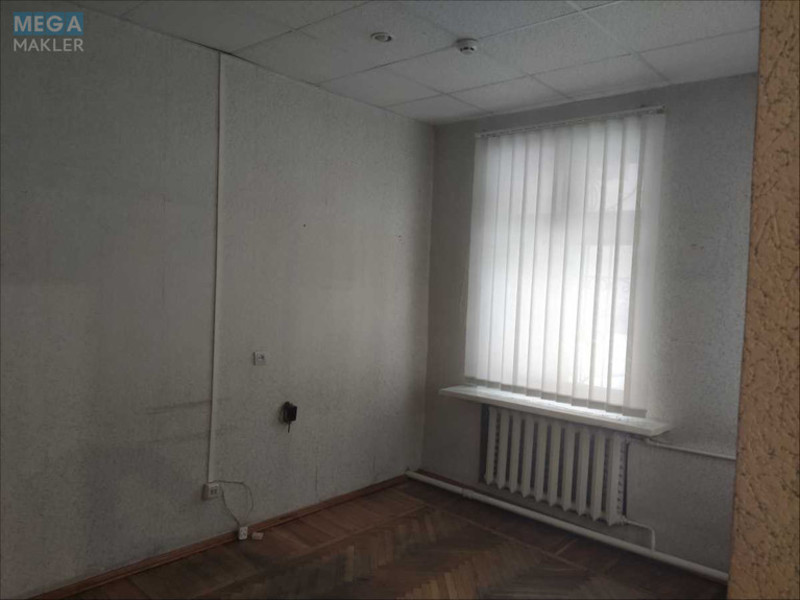 Оренда комерційної нерухомості, 224,30&nbsp;кв.м, под офис, <a class="location-link" href="/kiev/" title="Недвижимость Київ">Київ</a>, <a class="location-link" href="/kiev/desnyanskij/" title="Недвижимость Деснянский район">Деснянский р-н</a>, Качалова ул., 5 (изображение 4)
