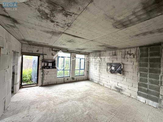 Продаж дома, 3&nbsp;поверху, 110&nbsp;кв.м, 4&nbsp;кімнати, ділянка 1&nbsp;сотка, <a class="location-link" href="/kiev/" title="Недвижимость Київ">Київ</a>, <a class="location-link" href="/kiev/solomenskij/" title="Недвижимость Солом'янський район">Солом'янський р-н</a>, Смерекова вул., 16 (изображение 5)