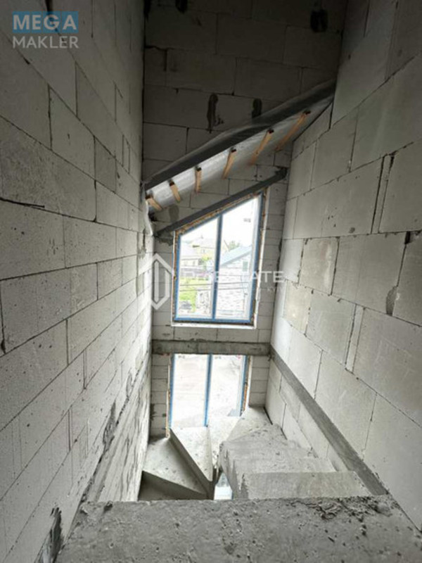 Продаж дома, 3&nbsp;поверху, 110&nbsp;кв.м, 4&nbsp;кімнати, ділянка 1&nbsp;сотка, <a class="location-link" href="/kiev/" title="Недвижимость Київ">Київ</a>, <a class="location-link" href="/kiev/solomenskij/" title="Недвижимость Солом'янський район">Солом'янський р-н</a>, Смерекова вул., 16 (изображение 17)