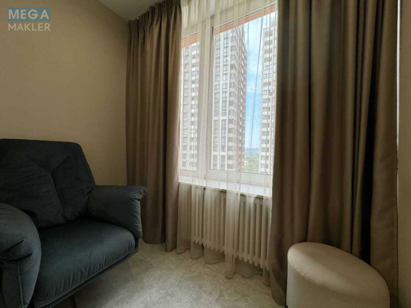 Продаж 3 кімнатної квартири (84/36/24), 11 пов. 25 пов. будинку, <a class="location-link" href="/kiev/" title="Недвижимость Київ">Київ</a>, <a class="location-link" href="/kiev/darnickij/" title="Недвижимость Дарницький район">Дарницький р-н</a>, Днепровская наб., 18А (изображение 16)