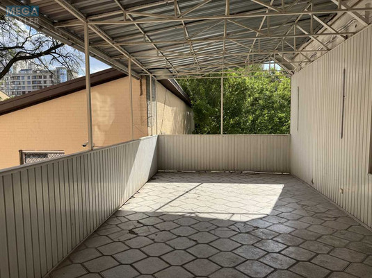 Оренда комерційної нерухомості, 195&nbsp;кв.м, под офис, <a class="location-link" href="/kiev/" title="Недвижимость Київ">Київ</a>, <a class="location-link" href="/kiev/shevchenkovskij/" title="Недвижимость Шевченківський район">Шевченківський р-н</a>, Саксаганського вул., 99 (изображение 18)