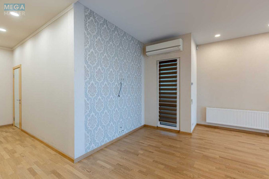 Продаж 4 кімнатної квартири (146/?/?), 16 пов. 22 пов. будинку, <a class="location-link" href="/kiev/" title="Недвижимость Київ">Київ</a>, <a class="location-link" href="/kiev/pecherskij/" title="Недвижимость Печерський район">Печерський р-н</a>, Андрія Верхогляда вул., 16 (изображение 8)