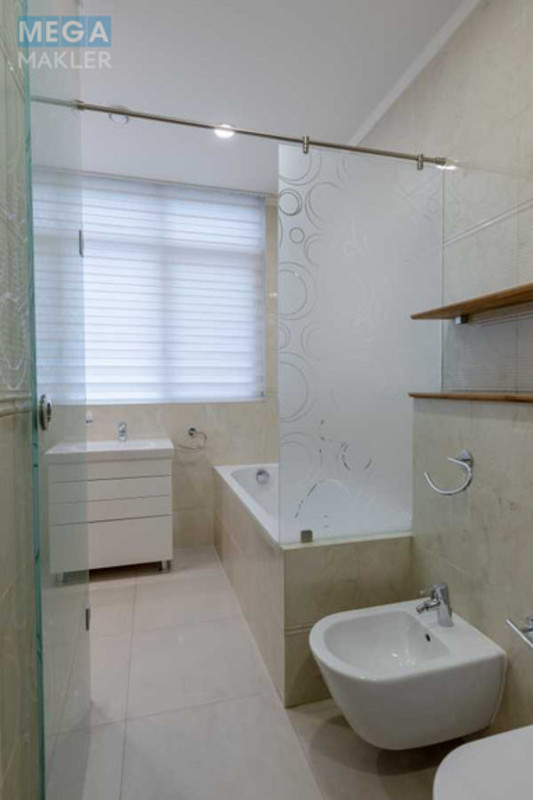 Продаж 4 кімнатної квартири (146/?/?), 16 пов. 22 пов. будинку, <a class="location-link" href="/kiev/" title="Недвижимость Київ">Київ</a>, <a class="location-link" href="/kiev/pecherskij/" title="Недвижимость Печерський район">Печерський р-н</a>, Андрія Верхогляда вул., 16 (изображение 17)