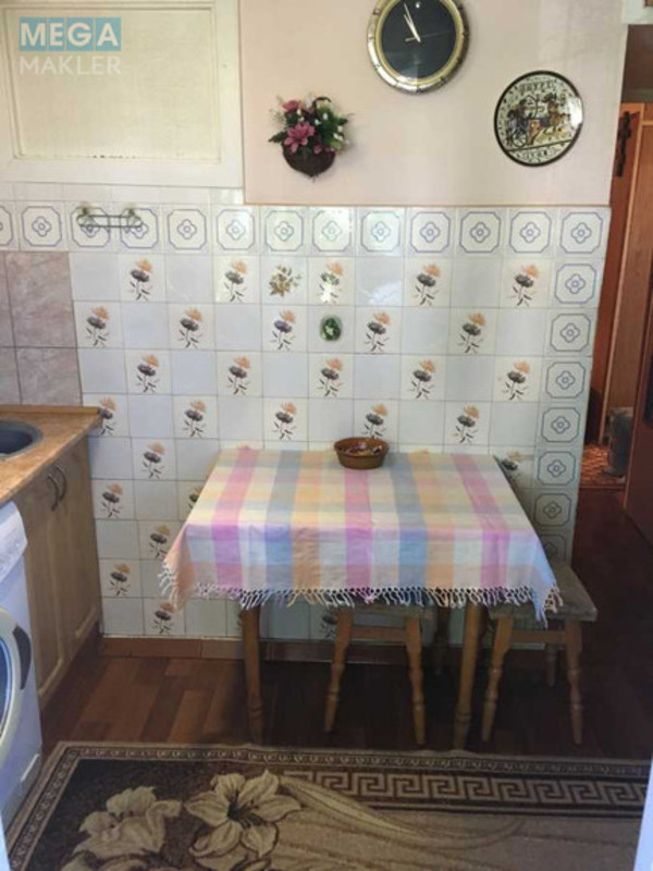 Оренда 3 кімнатної квартири, <a class="location-link" href="/kiev/" title="Недвижимость Київ">Київ</a>, <a class="location-link" href="/kiev/obolonskij/" title="Недвижимость Оболонський район">Оболонський р-н</a>, Архипенка Олександра вул., 8 (изображение 4)