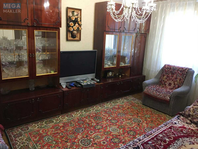 Оренда 3 кімнатної квартири, <a class="location-link" href="/kiev/" title="Недвижимость Київ">Київ</a>, <a class="location-link" href="/kiev/obolonskij/" title="Недвижимость Оболонський район">Оболонський р-н</a>, Архипенка Олександра вул., 8 (изображение 8)