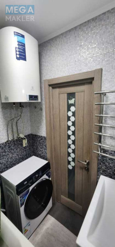 Продаж 2 кімнатної квартири (53/32/8), 4 пов. 12 пов. будинку, <a class="location-link" href="/kiev/" title="Недвижимость Київ">Київ</a>, <a class="location-link" href="/kiev/pecherskij/" title="Недвижимость Печерський район">Печерський р-н</a>, Панаса Мирного вул., 11 (изображение 6)