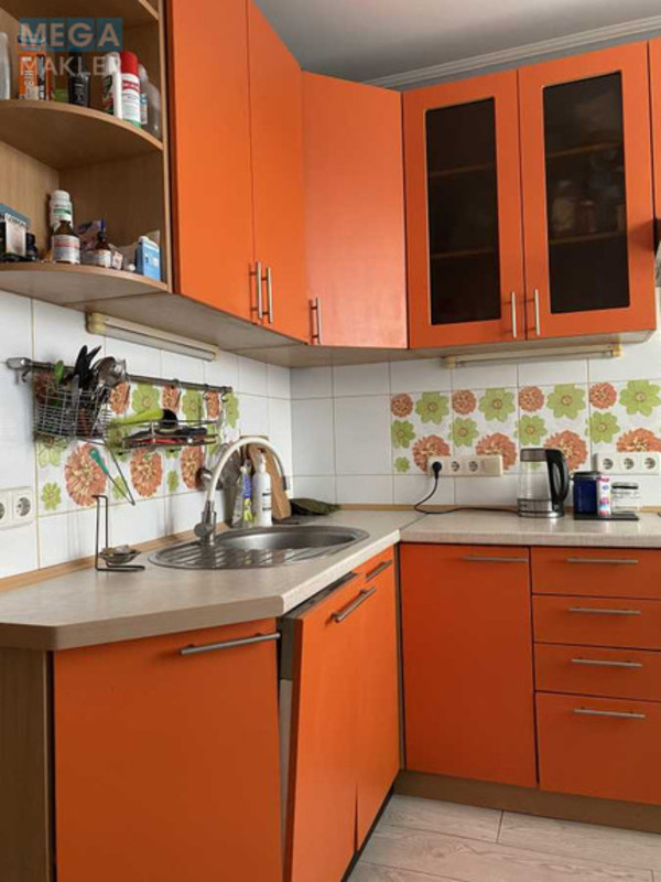 Оренда 2 кімнатної квартири, <a class="location-link" href="/kiev/" title="Недвижимость Київ">Київ</a>, <a class="location-link" href="/kiev/podolskij/" title="Недвижимость Подольский район">Подольский р-н</a>, Академіка Заболотного вул., 102 (изображение 7)