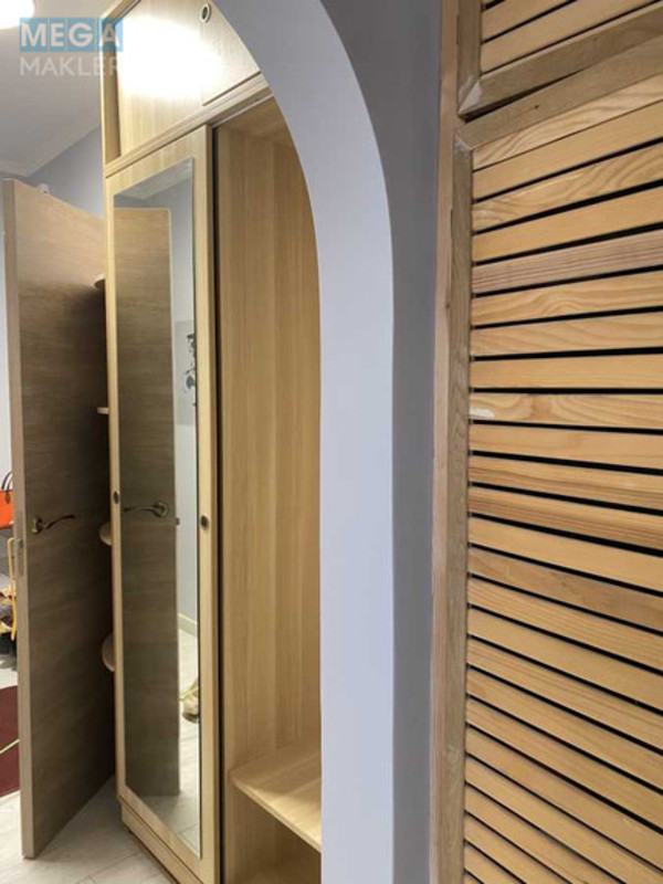 Оренда 2 кімнатної квартири, <a class="location-link" href="/kiev/" title="Недвижимость Київ">Київ</a>, <a class="location-link" href="/kiev/podolskij/" title="Недвижимость Подольский район">Подольский р-н</a>, Академіка Заболотного вул., 102 (изображение 14)