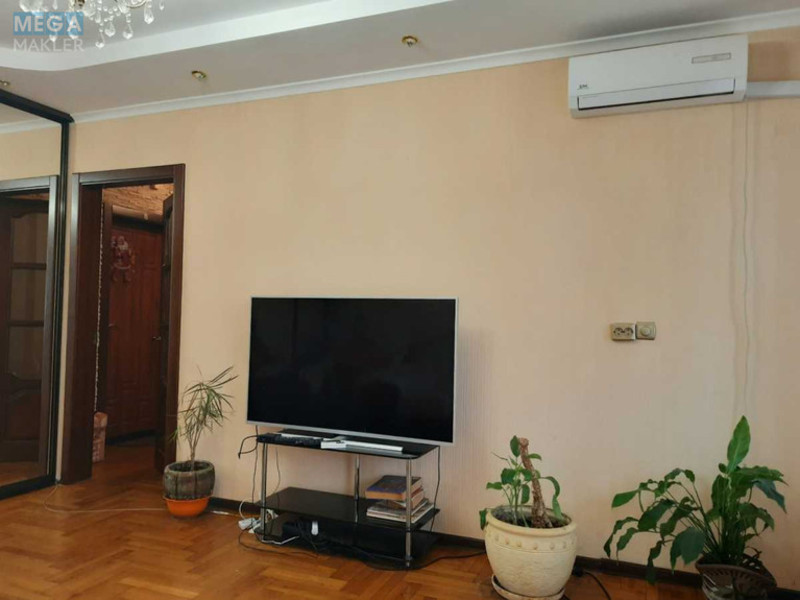 Оренда 1 кімнатної квартири, <a class="location-link" href="/kiev/" title="Недвижимость Київ">Київ</a>, <a class="location-link" href="/kiev/darnickij/" title="Недвижимость Дарницький район">Дарницький р-н</a>, Петра Григоренка просп., 7А (изображение 3)