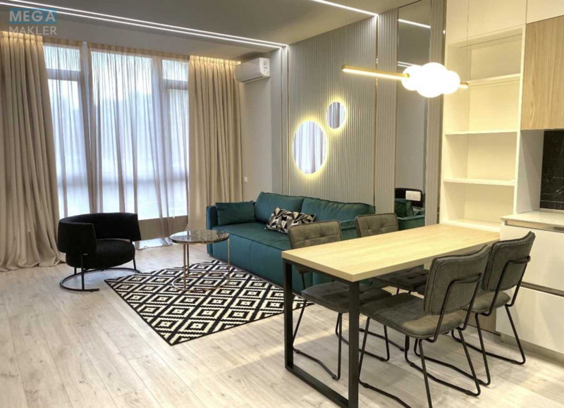 Оренда 2 кімнатної квартири, <a class="location-link" href="/kiev/" title="Недвижимость Київ">Київ</a>, <a class="location-link" href="/kiev/pecherskij/" title="Недвижимость Печерський район">Печерський р-н</a>, Джона Маккейна ул. (изображение 2)