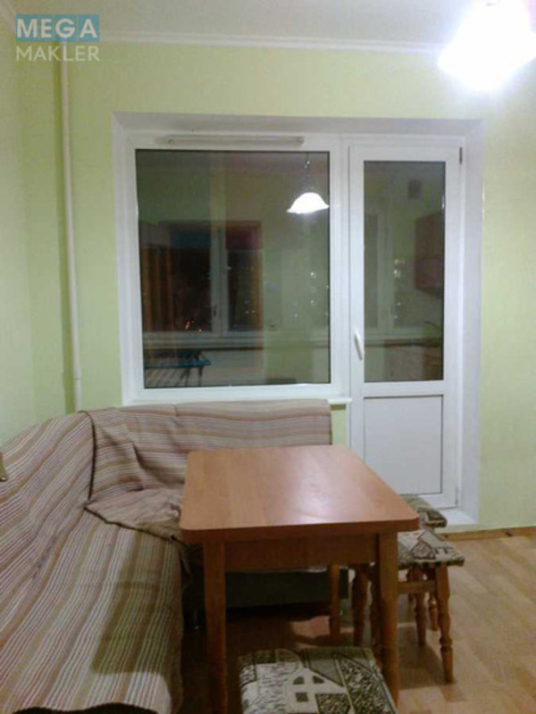 Оренда 1 кімнатної квартири, <a class="location-link" href="/kiev/" title="Недвижимость Київ">Київ</a>, <a class="location-link" href="/kiev/svyatoshinskij/" title="Недвижимость Святошинский район">Святошинский р-н</a>, Владимира Маяковского просп., 91в (изображение 5)