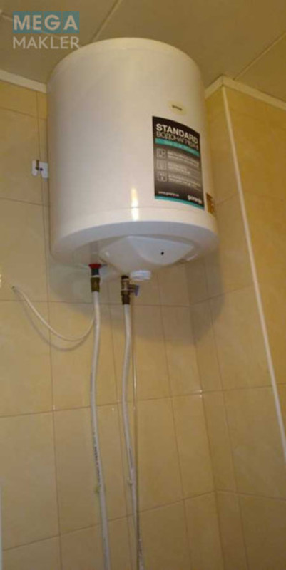 Оренда 1 кімнатної квартири, <a class="location-link" href="/kiev/" title="Недвижимость Київ">Київ</a>, <a class="location-link" href="/kiev/svyatoshinskij/" title="Недвижимость Святошинский район">Святошинский р-н</a>, Владимира Маяковского просп., 91в (изображение 8)