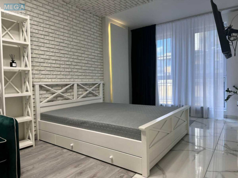 Оренда 1 кімнатної квартири, <a class="location-link" href="/kiev/" title="Недвижимость Київ">Київ</a>, <a class="location-link" href="/kiev/goloseevskij/" title="Недвижимость Голосіївський район">Голосіївський р-н</a>, Владимира Антоновича ул., 74 (изображение 2)