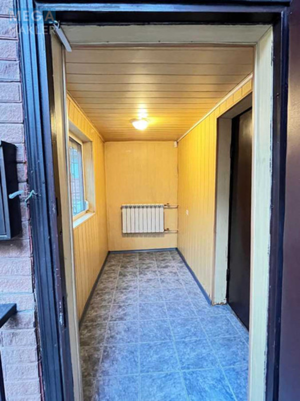 Продаж окремої будівлі/побудови, 29,80&nbsp;кв.м, <a class="location-link" href="/kiev/" title="Недвижимость Київ">Київ</a>, <a class="location-link" href="/kiev/goloseevskij/" title="Недвижимость Голосіївський район">Голосіївський р-н</a>, Лабораторна вул., 33/37 (изображение 2)