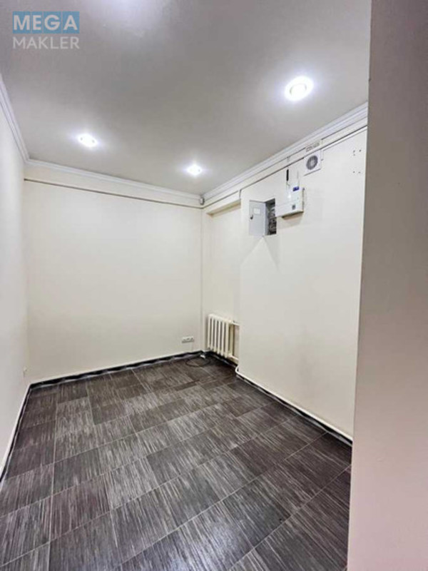 Продаж окремої будівлі/побудови, 29,80&nbsp;кв.м, <a class="location-link" href="/kiev/" title="Недвижимость Київ">Київ</a>, <a class="location-link" href="/kiev/goloseevskij/" title="Недвижимость Голосіївський район">Голосіївський р-н</a>, Лабораторна вул., 33/37 (изображение 6)