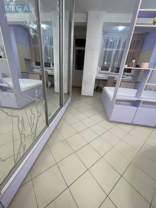 Оренда 2 кімнатної квартири, <a class="location-link" href="/kiev/" title="Недвижимость Київ">Київ</a>, <a class="location-link" href="/kiev/shevchenkovskij/" title="Недвижимость Шевченківський район">Шевченківський р-н</a>, Жилянская ул., 118 (изображение 5)