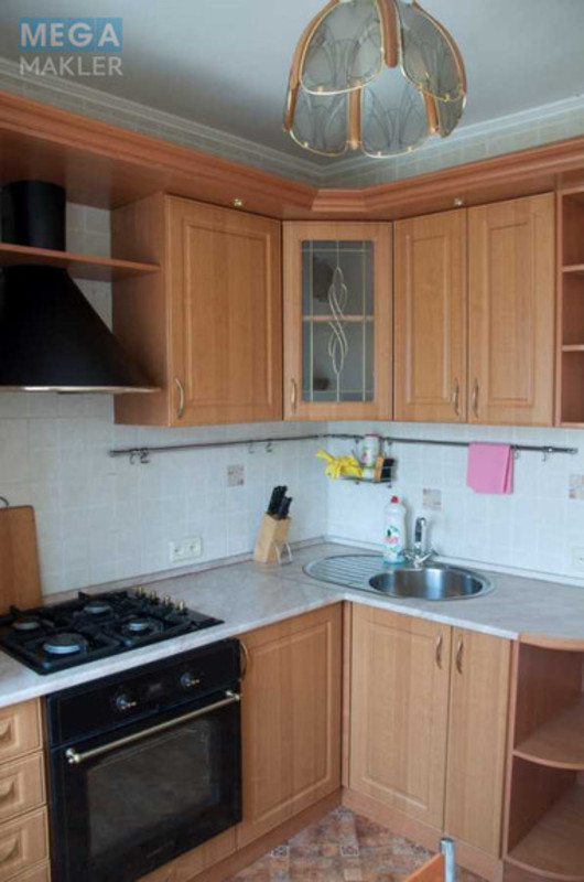 Оренда 1 кімнатної квартири, <a class="location-link" href="/kiev/" title="Недвижимость Київ">Київ</a>, <a class="location-link" href="/kiev/goloseevskij/" title="Недвижимость Голосіївський район">Голосіївський р-н</a>, Дмитра Луценка вул., 1б (изображение 2)