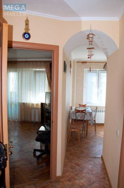 Оренда 1 кімнатної квартири, <a class="location-link" href="/kiev/" title="Недвижимость Київ">Київ</a>, <a class="location-link" href="/kiev/goloseevskij/" title="Недвижимость Голосіївський район">Голосіївський р-н</a>, Дмитра Луценка вул., 1б (изображение 5)