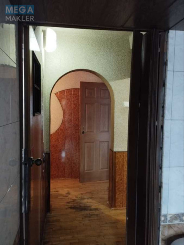 Продаж 3 кімнатної квартири (73/48/8), 8 пов. 9 пов. будинку, <a class="location-link" href="/kiev/" title="Недвижимость Київ">Київ</a>, <a class="location-link" href="/kiev/dneprovskij/" title="Недвижимость Дніпровський район">Дніпровський р-н</a>, Березняківська вул., 20 (изображение 10)