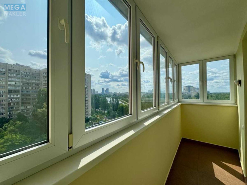 Продаж 4 кімнатної квартири (146/92/16), 9 пов. 22 пов. будинку, <a class="location-link" href="/kiev/" title="Недвижимость Київ">Київ</a>, <a class="location-link" href="/kiev/dneprovskij/" title="Недвижимость Дніпровський район">Дніпровський р-н</a>, Раисы Окипной ул., 10 (изображение 23)