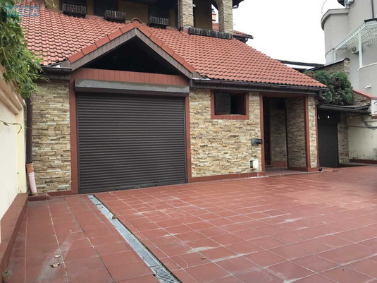 Продаж дома, 2&nbsp;поверху, 408&nbsp;кв.м, 7&nbsp;кімнат, ділянка 3&nbsp;сотки, <a class="location-link" href="/kiev/" title="Недвижимость Київ">Київ</a>, <a class="location-link" href="/kiev/goloseevskij/" title="Недвижимость Голосіївський район">Голосіївський р-н</a>, Добрый Путь ул., 63 (изображение 3)