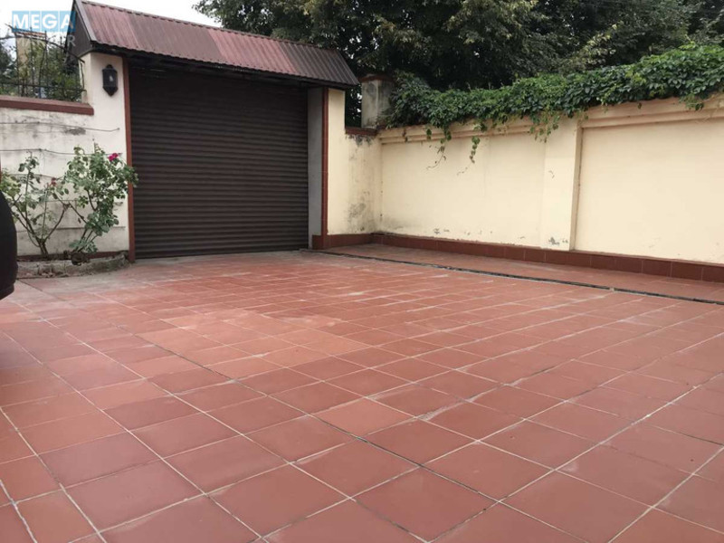 Продаж дома, 2&nbsp;поверху, 408&nbsp;кв.м, 7&nbsp;кімнат, ділянка 3&nbsp;сотки, <a class="location-link" href="/kiev/" title="Недвижимость Київ">Київ</a>, <a class="location-link" href="/kiev/goloseevskij/" title="Недвижимость Голосіївський район">Голосіївський р-н</a>, Добрый Путь ул., 63 (изображение 4)