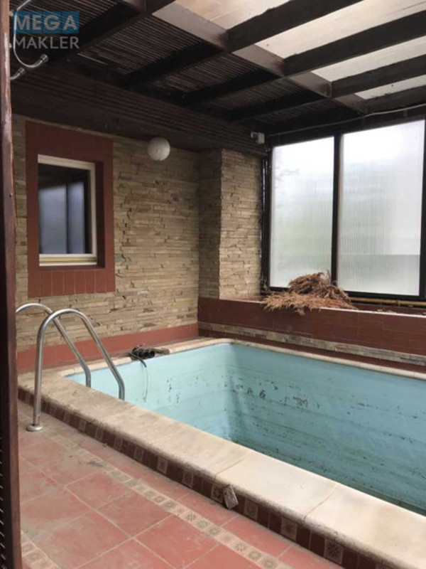 Продаж дома, 2&nbsp;поверху, 408&nbsp;кв.м, 7&nbsp;кімнат, ділянка 3&nbsp;сотки, <a class="location-link" href="/kiev/" title="Недвижимость Київ">Київ</a>, <a class="location-link" href="/kiev/goloseevskij/" title="Недвижимость Голосіївський район">Голосіївський р-н</a>, Добрый Путь ул., 63 (изображение 7)