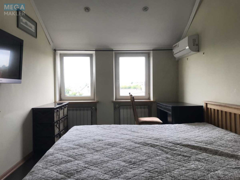 Продаж дома, 2&nbsp;поверху, 408&nbsp;кв.м, 7&nbsp;кімнат, ділянка 3&nbsp;сотки, <a class="location-link" href="/kiev/" title="Недвижимость Київ">Київ</a>, <a class="location-link" href="/kiev/goloseevskij/" title="Недвижимость Голосіївський район">Голосіївський р-н</a>, Добрый Путь ул., 63 (изображение 18)