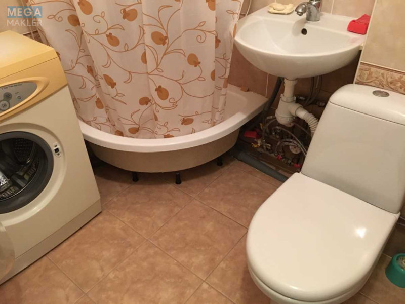 Оренда 1 кімнатної квартири, <a class="location-link" href="/kiev/" title="Недвижимость Київ">Київ</a>, <a class="location-link" href="/kiev/shevchenkovskij/" title="Недвижимость Шевченківський район">Шевченківський р-н</a>, Невська вул., 7 (изображение 11)