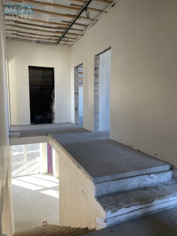 Продаж дома, 2&nbsp;поверху, 210&nbsp;кв.м, 5&nbsp;кімнат, ділянка 7&nbsp;соток, <a class="location-link" href="/schastlivoe-selo-kv/" title="Недвижимость Щасливі">Щасливе</a>, Константиновская (изображение 11)