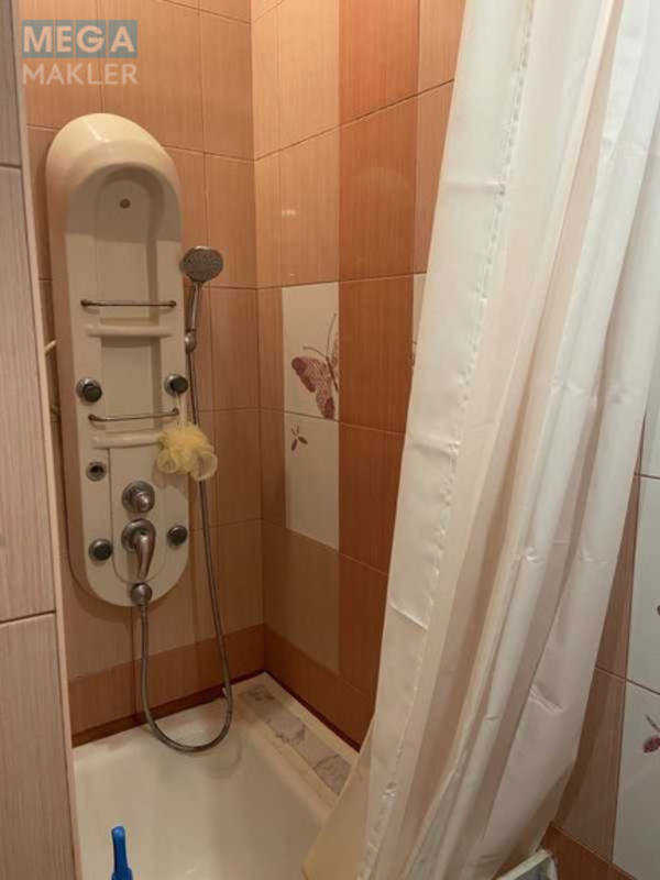 Оренда 2 кімнатної квартири, <a class="location-link" href="/odessa/" title="Недвижимость Одеса">Одеса</a>, <a class="location-link" href="/odessa/primorskij/" title="Недвижимость Приморський район">Приморський р-н</a>, Европейская площадь, 1 (изображение 7)