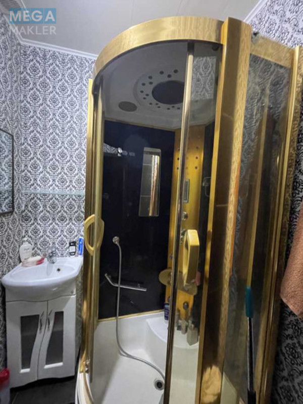 Продаж 2 кімнатної квартири (39/29/6), 5 пов. 5 пов. будинку, <a class="location-link" href="/kiev/" title="Недвижимость Київ">Київ</a>, <a class="location-link" href="/kiev/pecherskij/" title="Недвижимость Печерський район">Печерський р-н</a>, Генерала Алмазова вул., 9 (изображение 3)